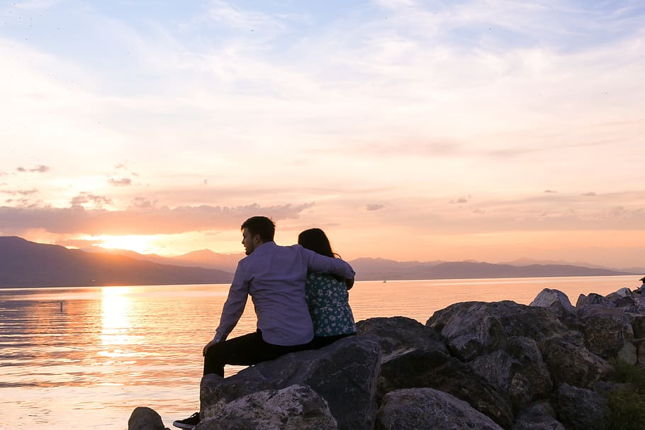 Strengthen your connection through guided couple therapy for mental wellness.